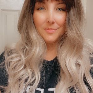 Meet your Posher, Desiree